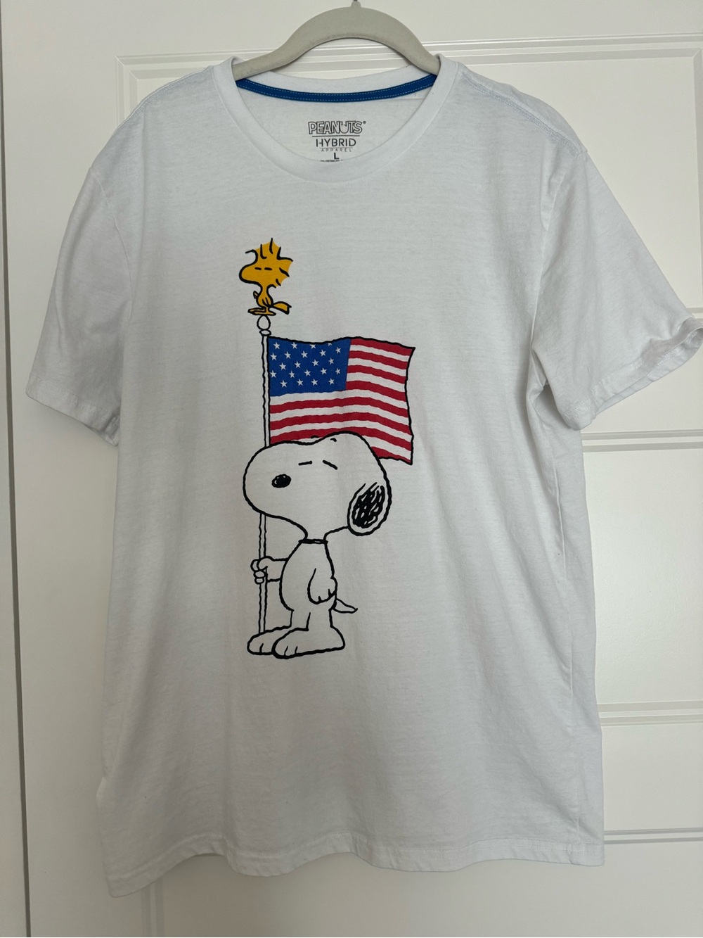 Peanuts Snoopy & Woodstock Holding American Flag, Forth of July- Large